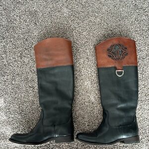 Women’s Frye riding boots. Size 6